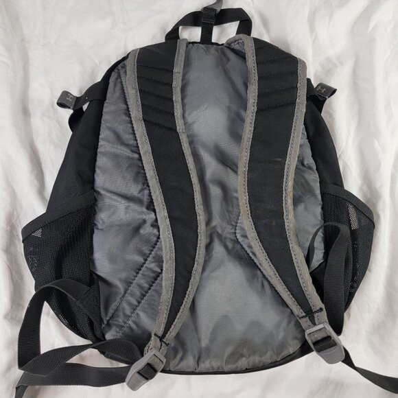 Under Armour Storm Backpack Black School Gym Bag Adjustable Straps Mesh Pockets - Picture 2 of 9